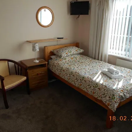 The Laurels Bed & Breakfast *